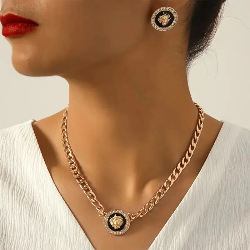 1 Pair Of Earrings   1 Necklace Stylish Jewelry Set