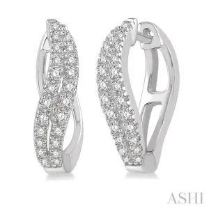 1/4 Ctw Curved Leaf Round Cut Diamond Hoop Earrings in 10K White Gold 1/4 Ctw Curved Leaf Round Cut Diamond Hoop Earrings in 10K White Gold