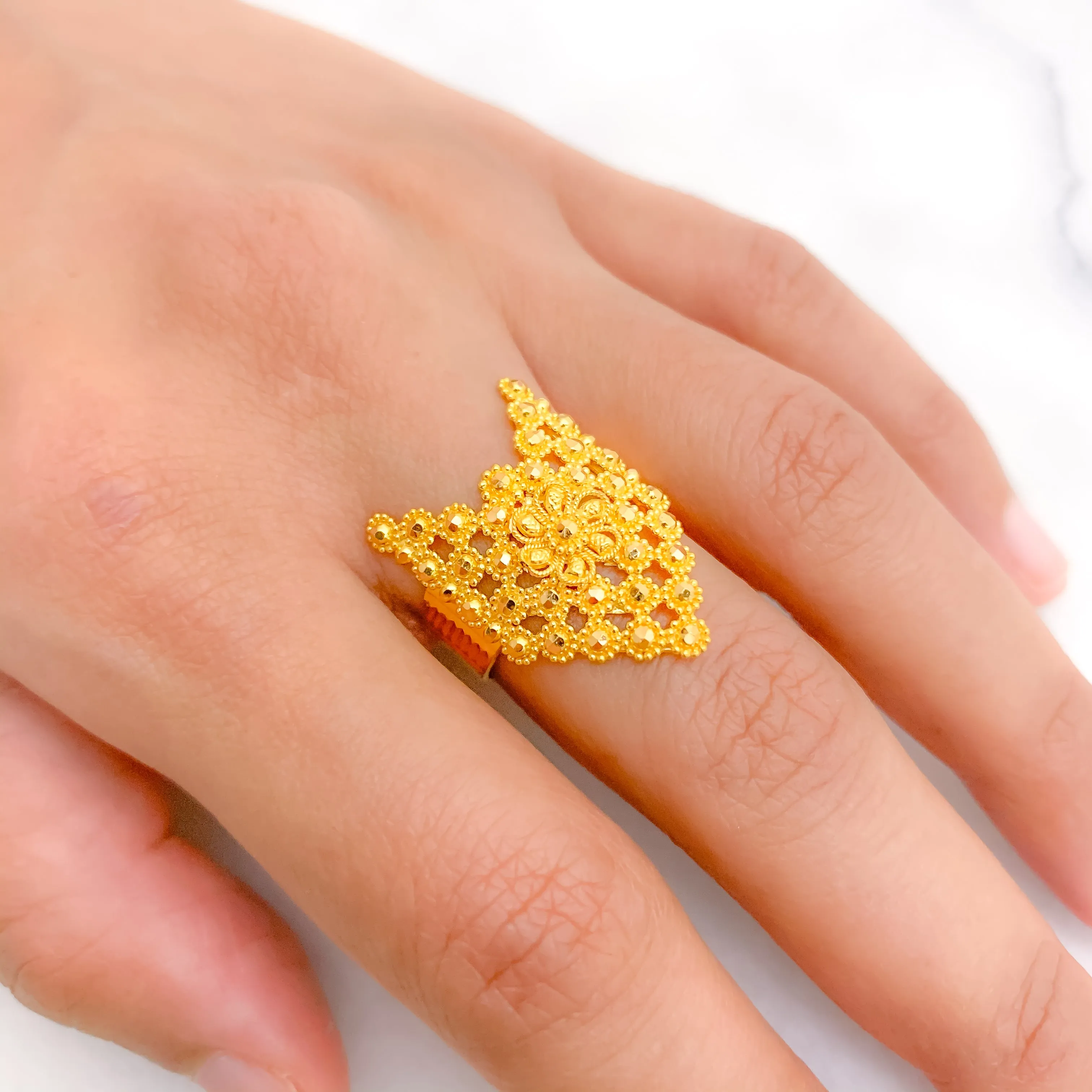 Artistic Floral Patterned Ring
