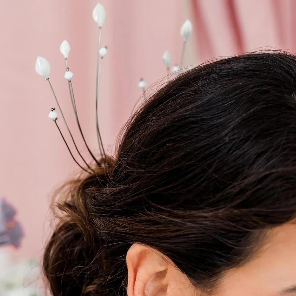 Azami Radiating Lily Bridal Hair Comb