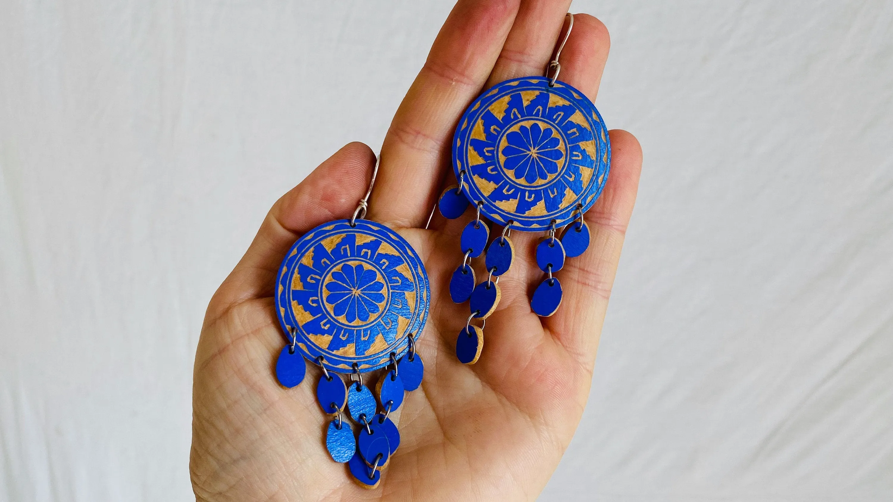 Carved Gourd Earrings. Sterling Silver. Oaxaca, Mexico. 0347