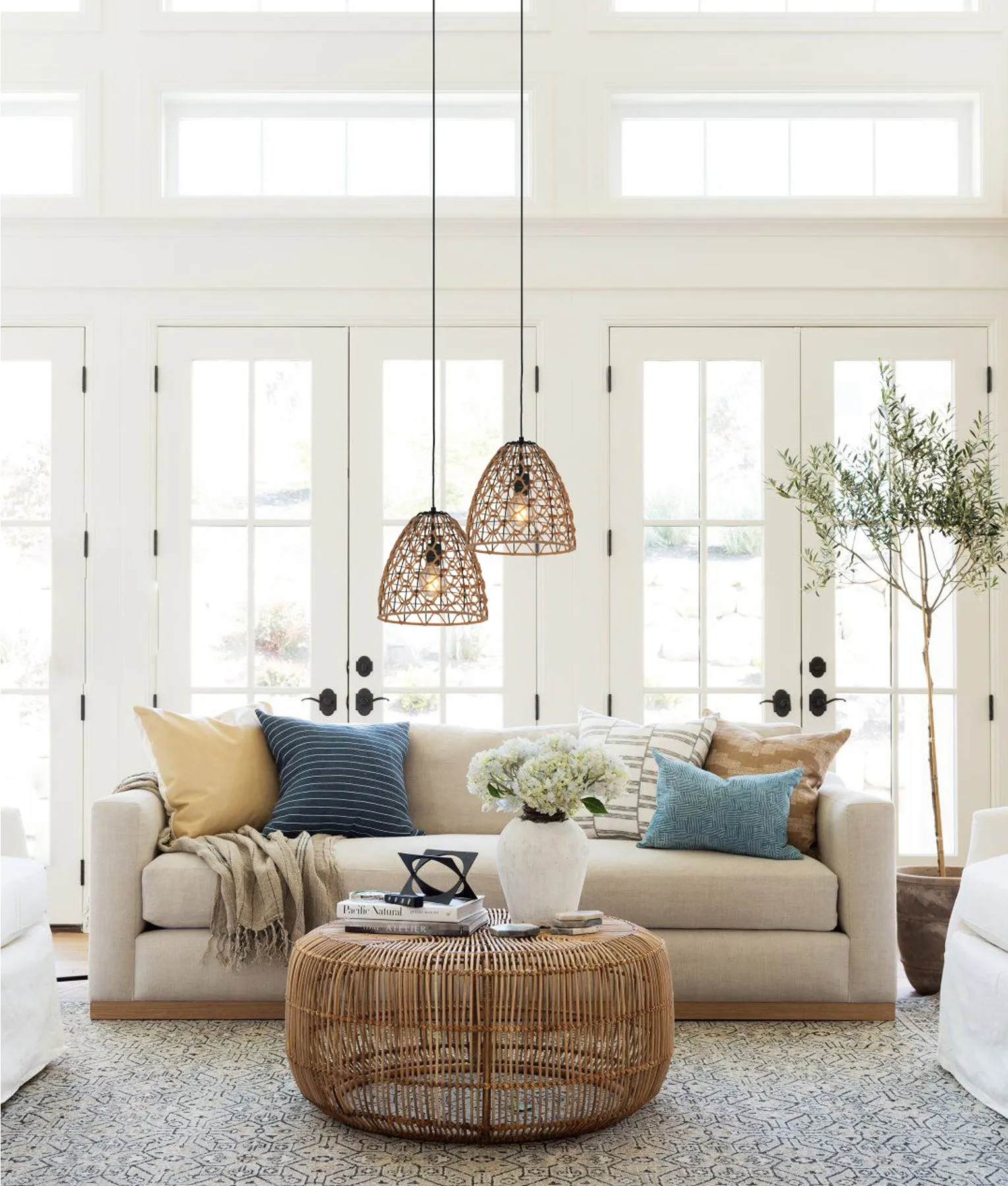CLA CANAMO Natural Hemp Rope & Black Hardware Pendant Lights