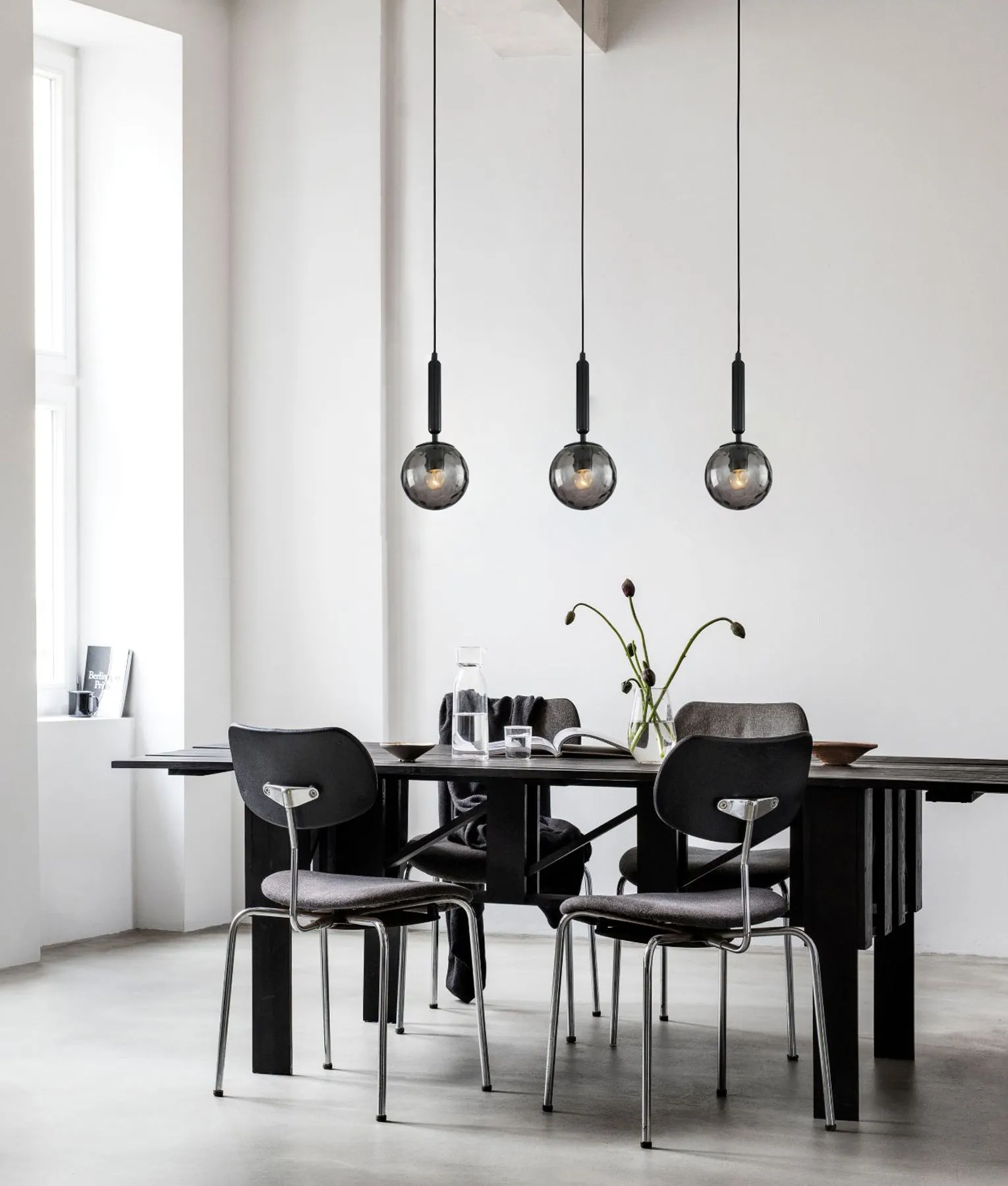 CLA TRATTINO Interior 3 Light Bar Spherical Glass Pendant
