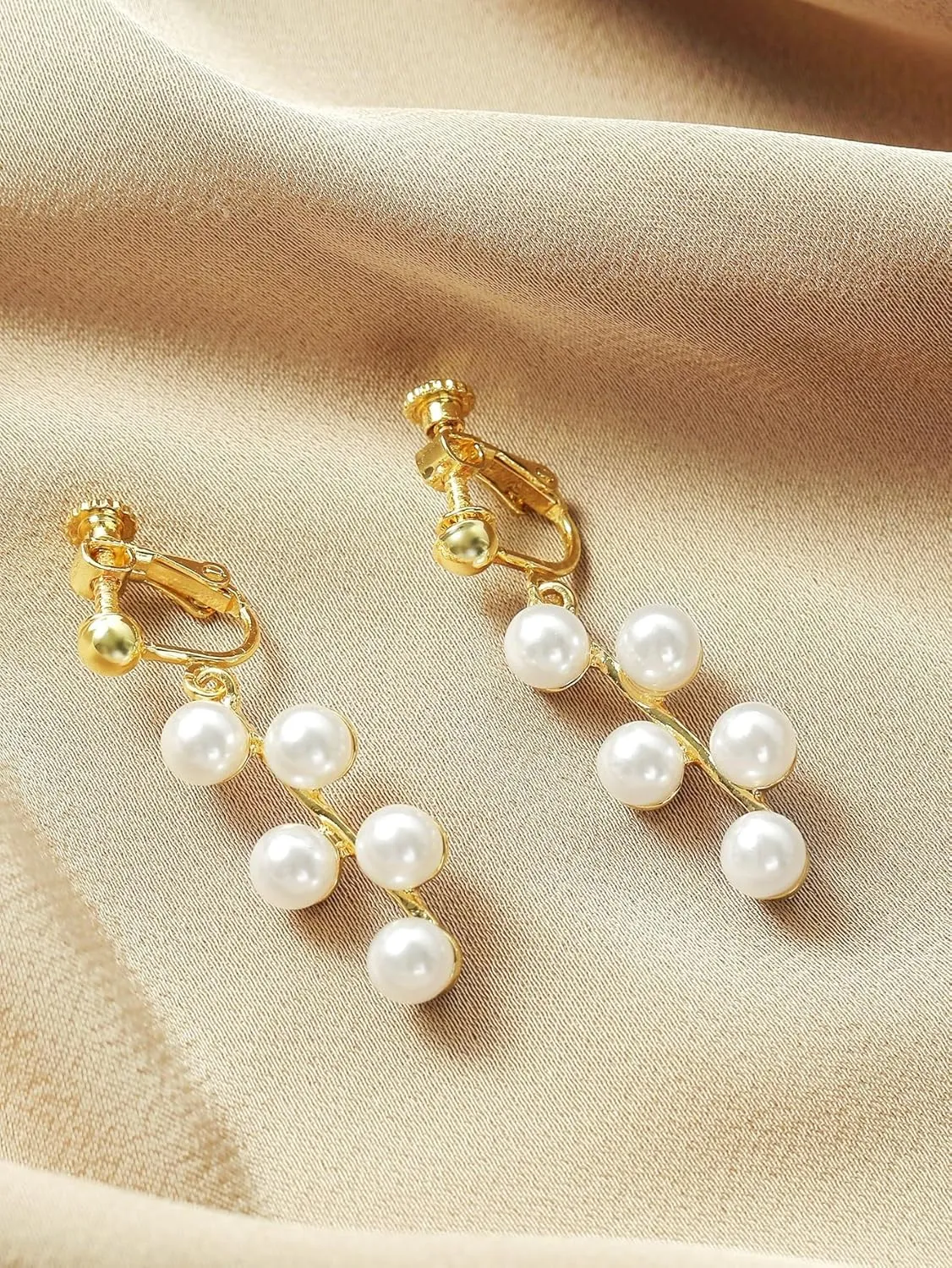 Clip on Earrings, Pearl Clip On Earrings Hypoallergenic Non Pierced Clip Earrings CZ Cute Fashion Clip on Earrings Clip Earrings for Women Grils