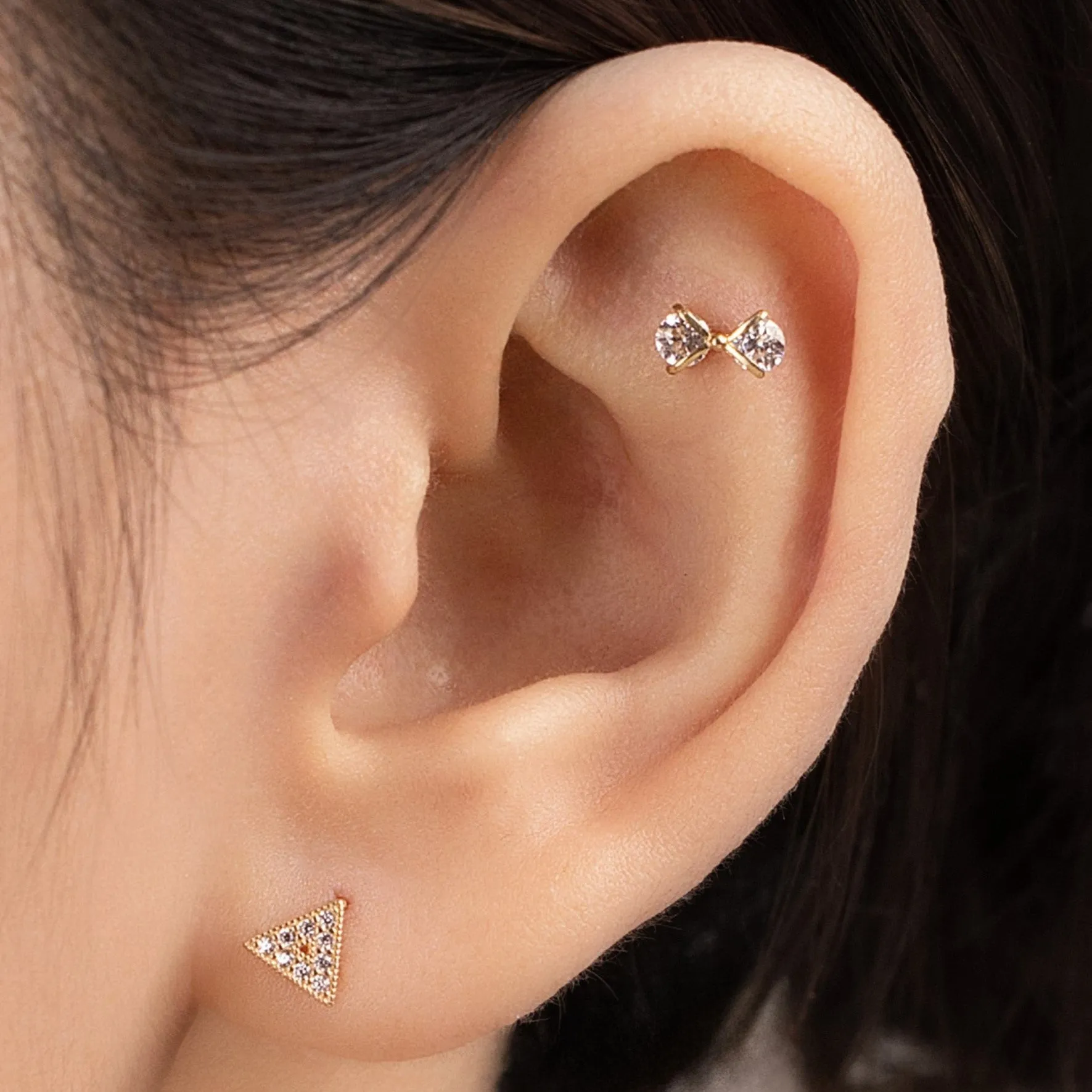 Cubic Bow Piercing in Yellow Gold with Cubic Zirconia