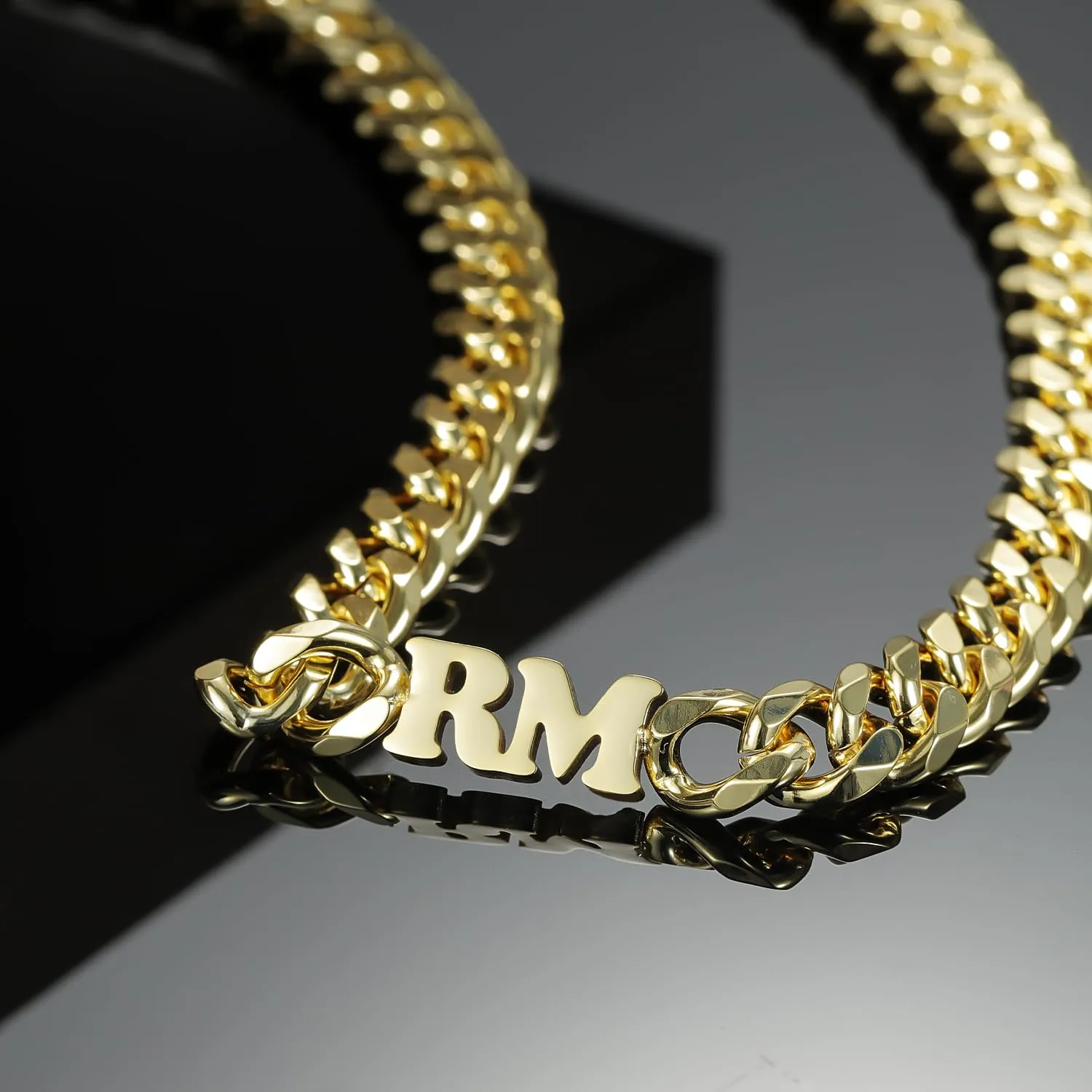 Custom 8mm Thick Cuban Chain Blod Letter Necklace, Letter Name Necklace, Personalized Necklace, Name Choker, Vintage Jewelry For Women Men Valentine's Day Gift (16in, Gold)