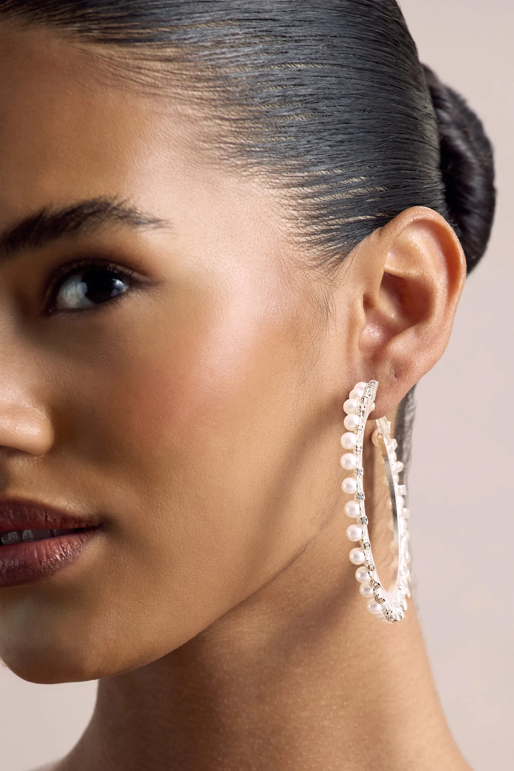 Delfina | Silver Pearl Hoops Earrings