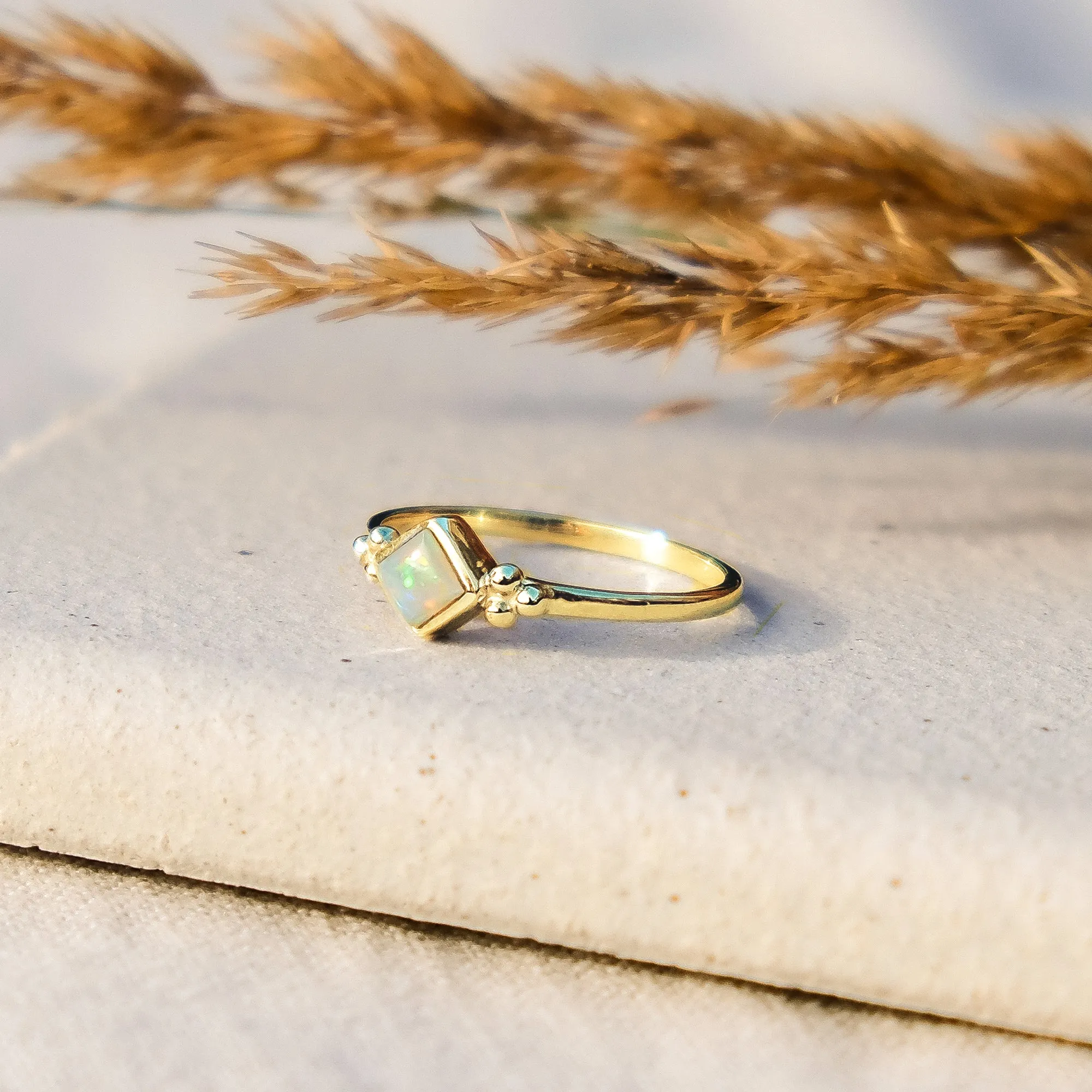 Divinity Princess Ring - Gold Opal