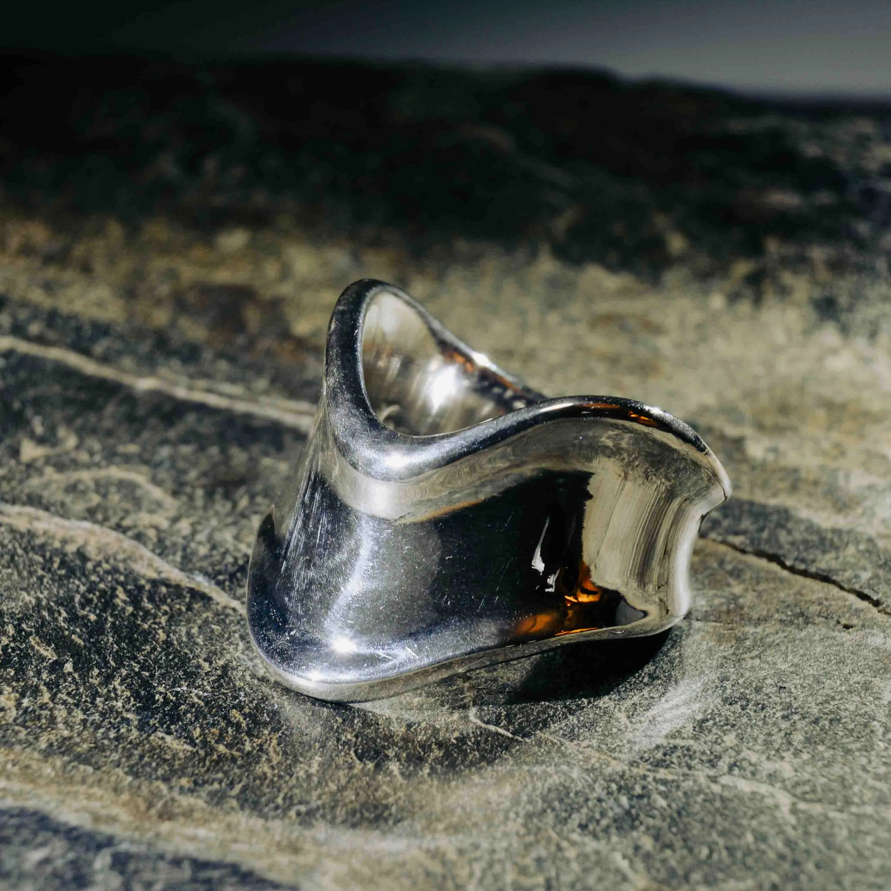 Evolution Ring Bold Beauty: A Thick and Artistic Ring with a Stunning Design