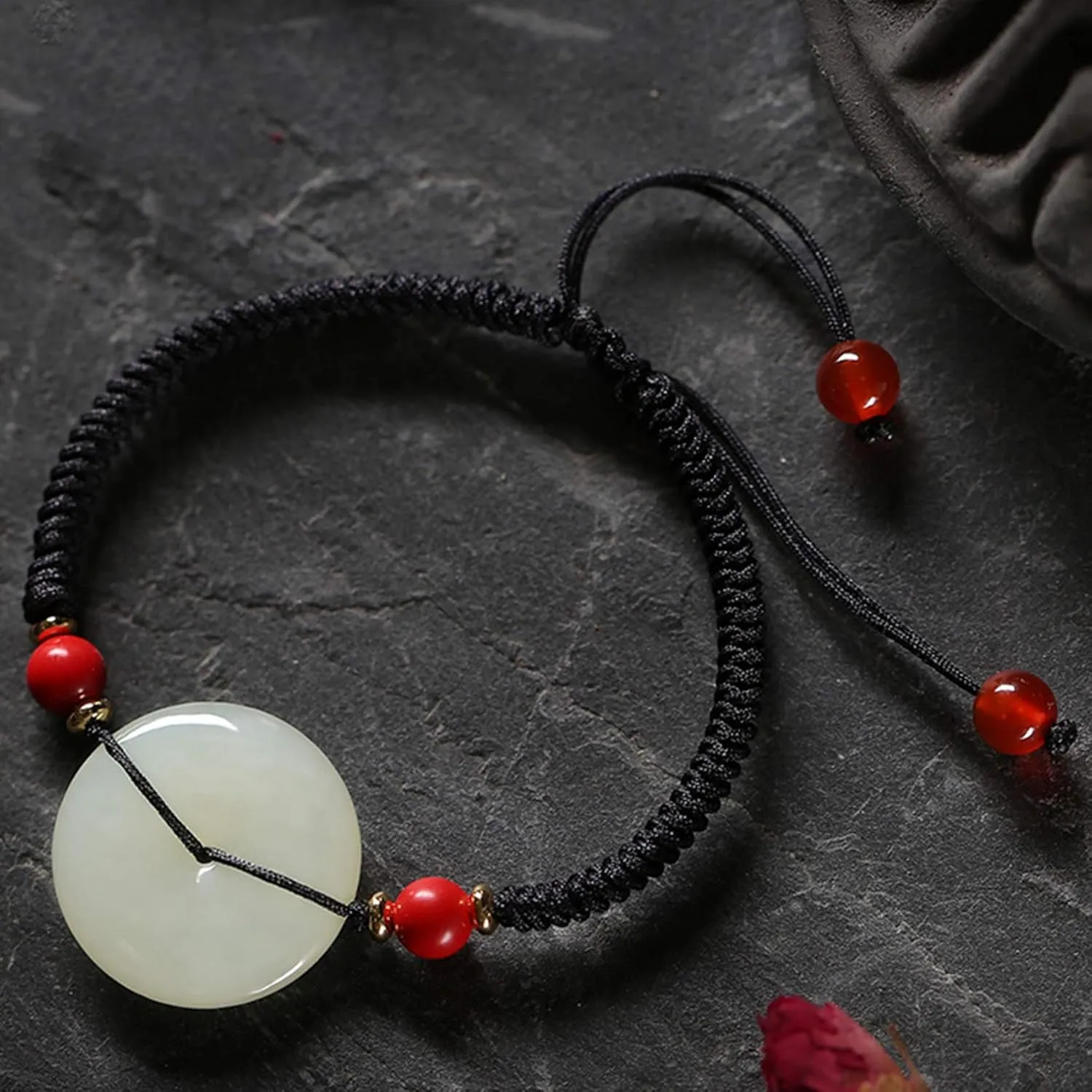 Feng Shui Wealth Jade Bracelet for Women Hetian Jade Harmony Buckle Red Agate Beads Hand-Woven Bracelet Adjustable Amulet Attracts Wealth Ward Off Evil Spirits,Black