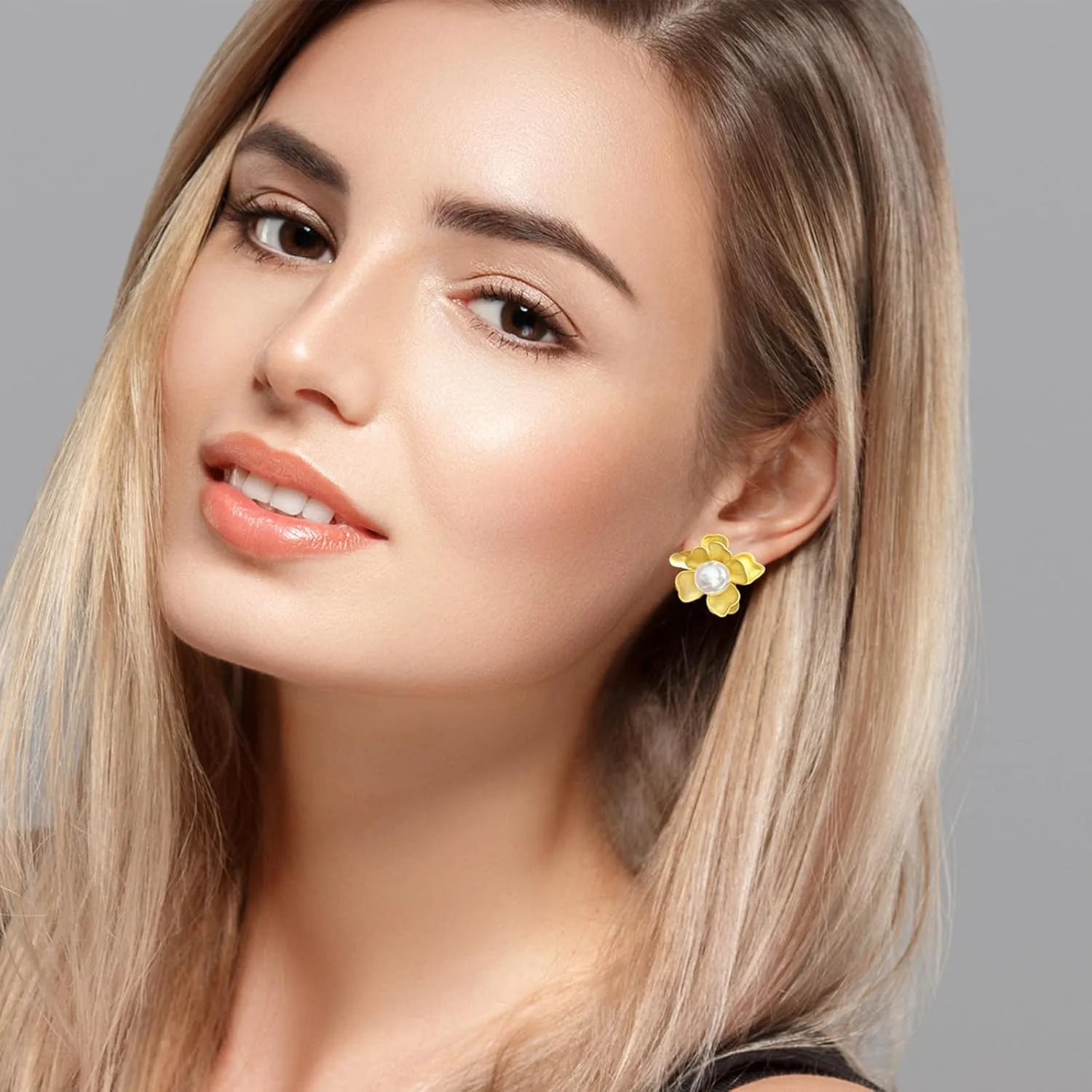 Flower Stud Earrings, Dainty Small Floral Earrings S925 Sterling Silver Post Fashion Metal Pearl Flower Earrings Statement Chunky Flower Earrings Vintage Trendy Summer Earrings For Women