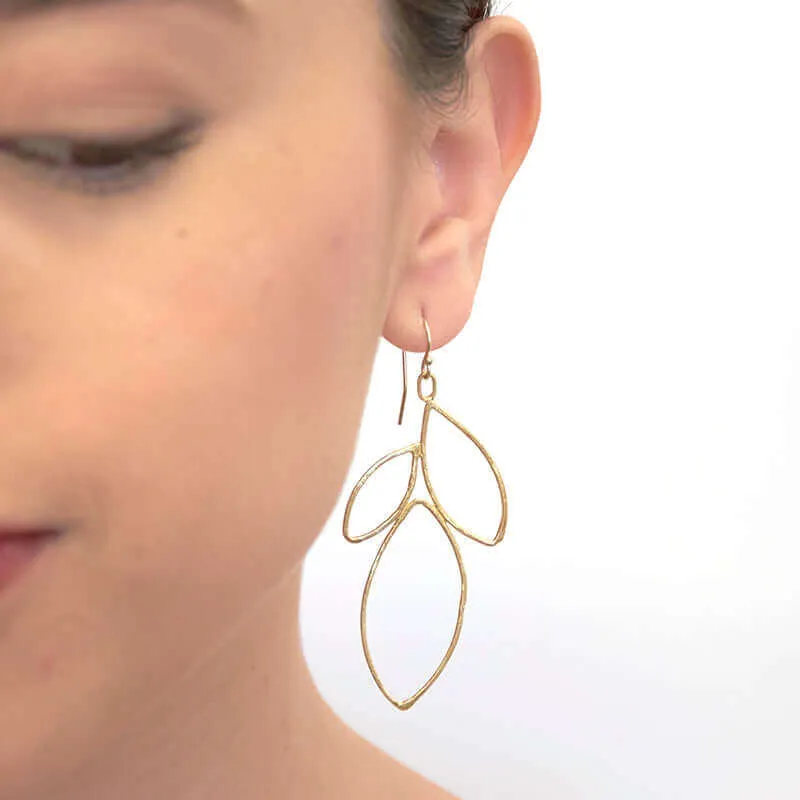 GEOMETRIC LEAF EARRINGS