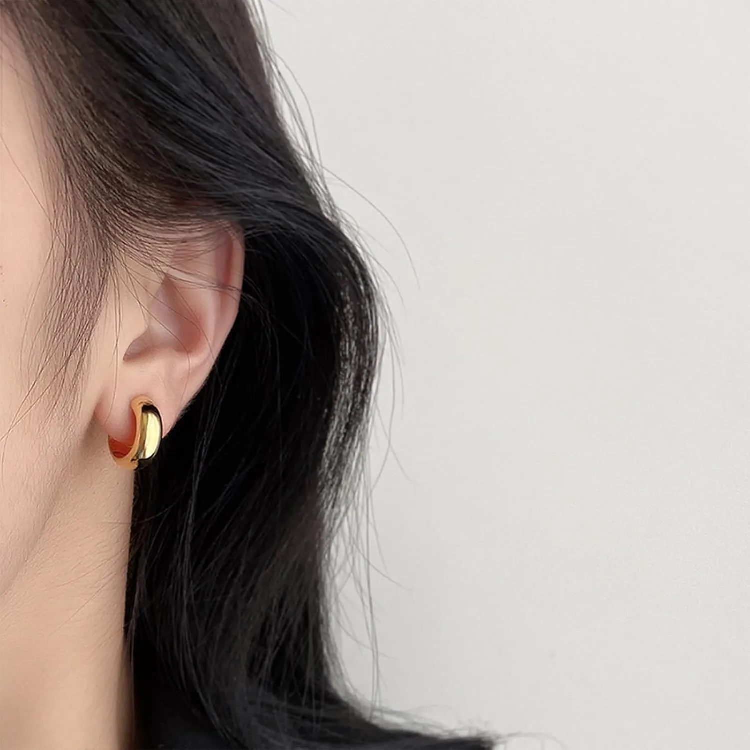Gold Clip on Earrings Chunky Gold Huggie Hoop Earrings Non Pierced Dainty Clip on Earrings for Women Trendy Jewelry Gift
