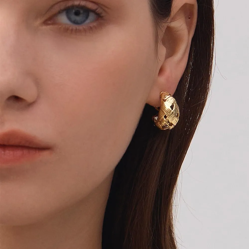 Gold Clip on Earrings for Women Clip on Hoop Earrings Gold Hoop Earrings Clip Non Pierced for Designer Luxury Trendy hypoallergenic Jewelry