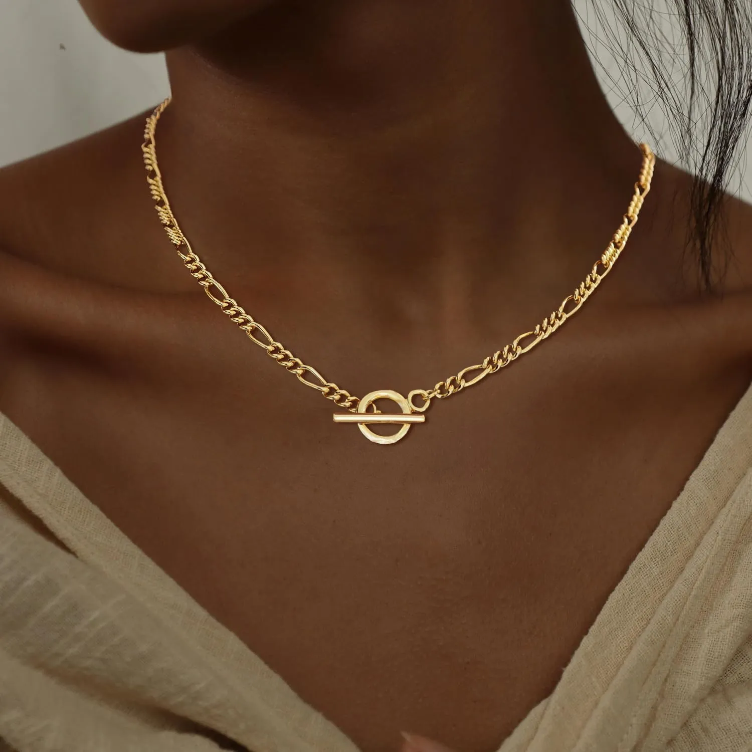 Gold Necklace for Women Trendy, Dainty Gold Bow Necklace 14K Gold Plated Necklace Cute Bow Pendant Necklace Simple CZ Bead Bow Chain Choker Necklaces for Women Gold Jewelry Christmas Gifts