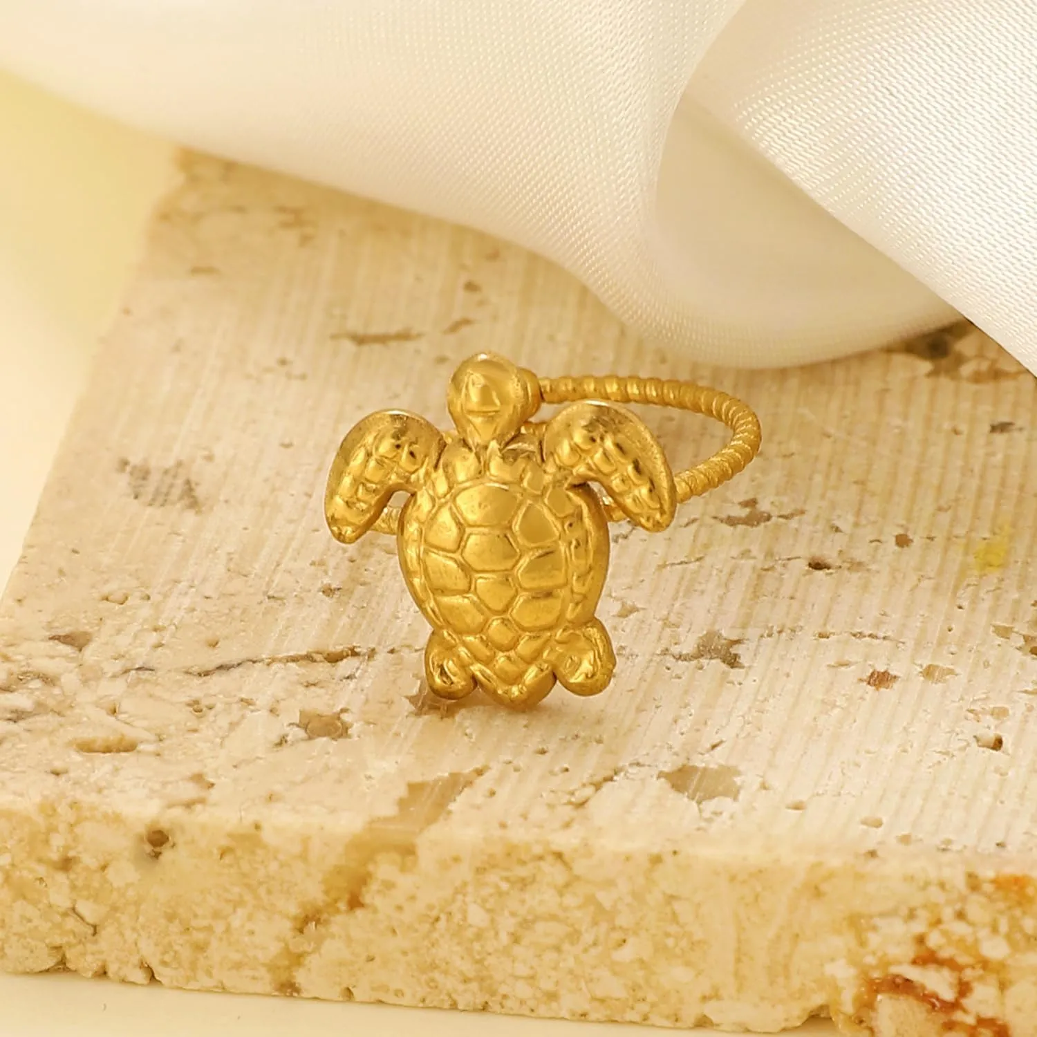 Gold Ocean Beach Rings for Women 18K Gold Plated Adjustable Opening Crab shells Starfish Turtle Rings Adjustable Statement Rings Boho Summer Beach Jewelry
