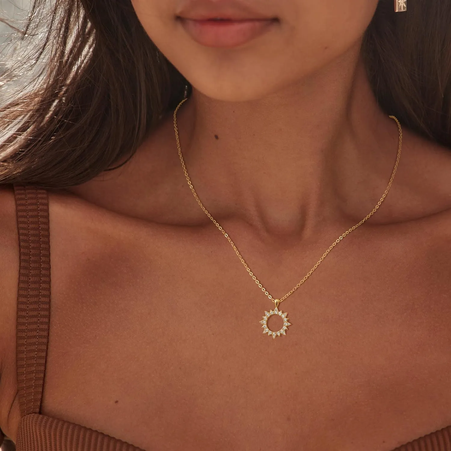 Gold Pendant Necklace for Women 14K Gold Plated Sun Necklace Dainty Trendy Necklace Cute Simple Minimalist Necklace Cubic Zirconia Necklace Sunset Necklace Jewelry for Women