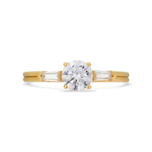 Illusion bullet & brilliant cut diamond ring in yellow gold
