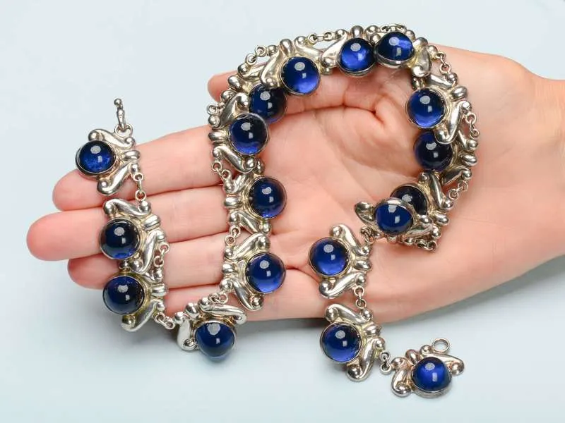 Los Castillos Sterling Silver Necklace & Earrings