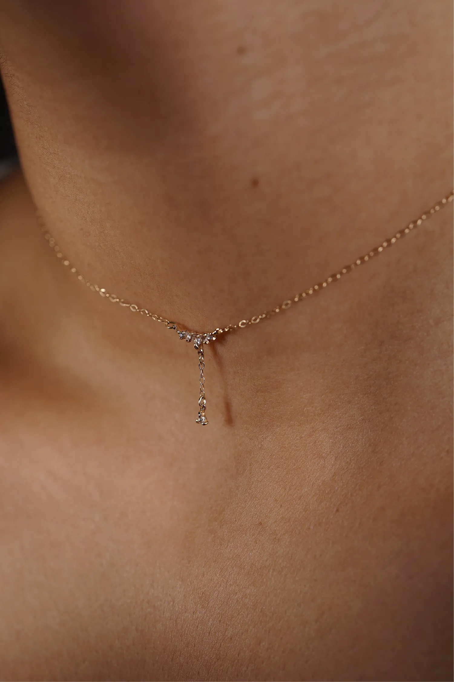 Lune Drop Lariat