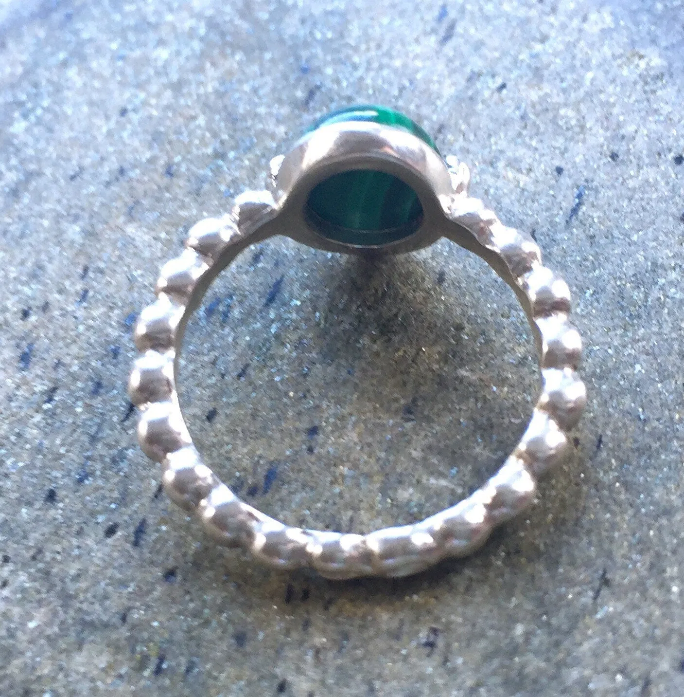 Malachite Ring - Green Bezel Ring - Vintage Bubble Band