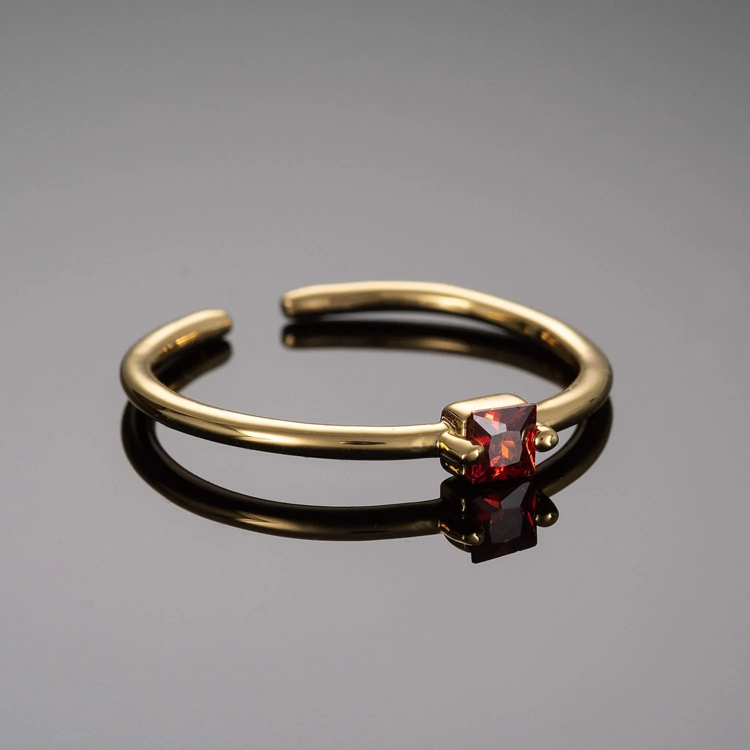namana Dainty Gold Ring for Women with a Single Coloured Stone, Cute Single Stone Rings for Women, Adjustable Open Rings for Women with a Square Stone, Simple Gold Rings for Women
