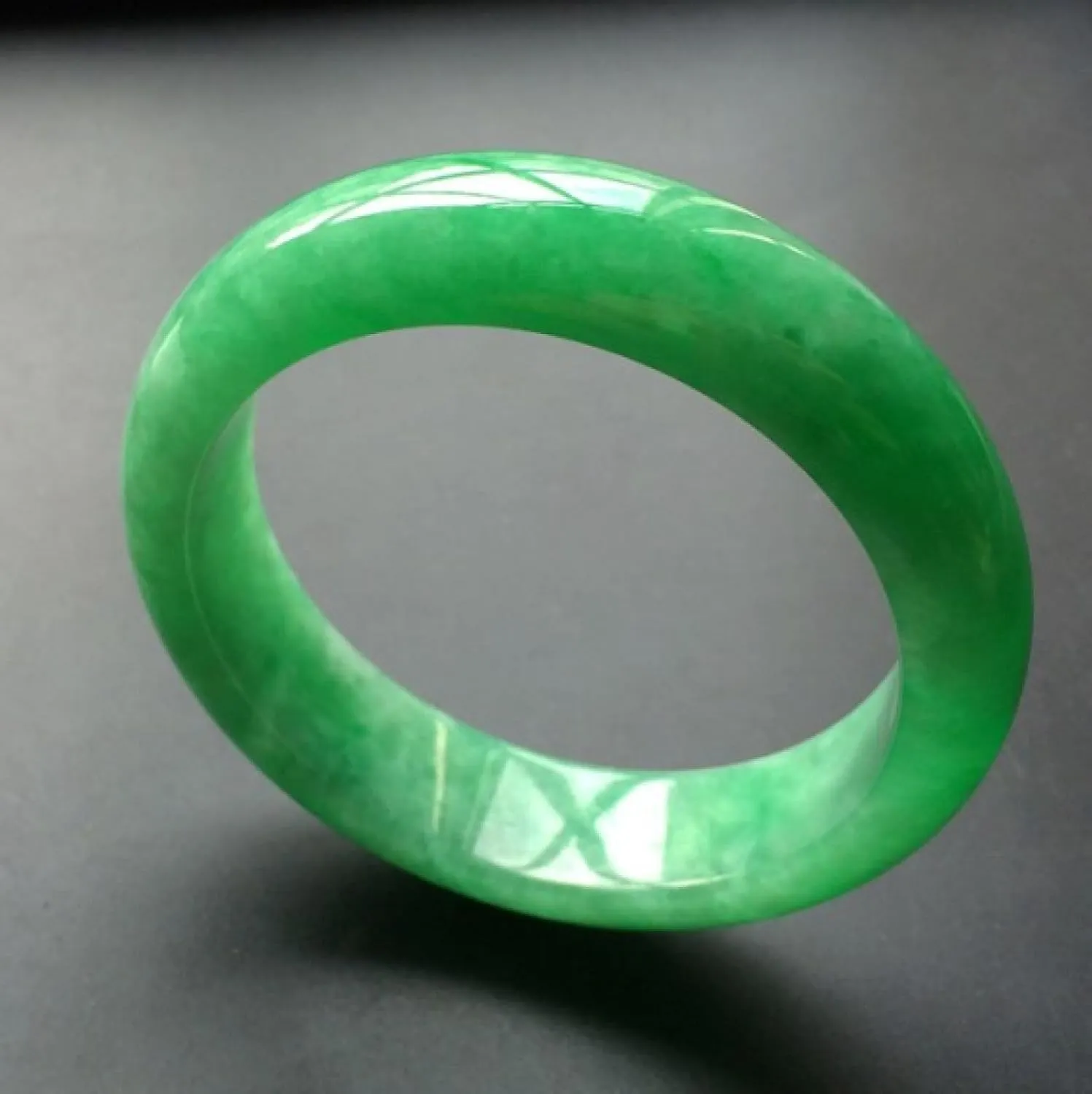 Natural Jade Bangle Bracelet for Women Authentic Ice Species Water Moisturizing Transparent Green Pure Jade Bracelet 100% A-grade High Grade Bracelet
