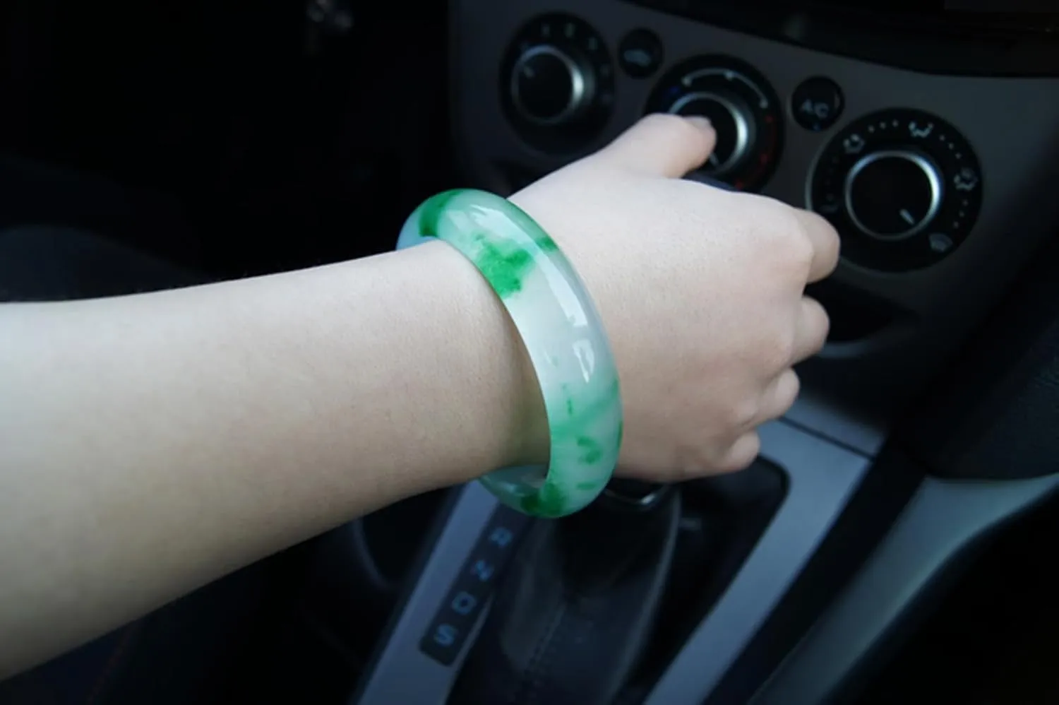 Natural Jade Bangle Bracelet for Women Genuineyunnan High and A-grade Ice Jade Floating Flower Bracelet jewelry for Wife