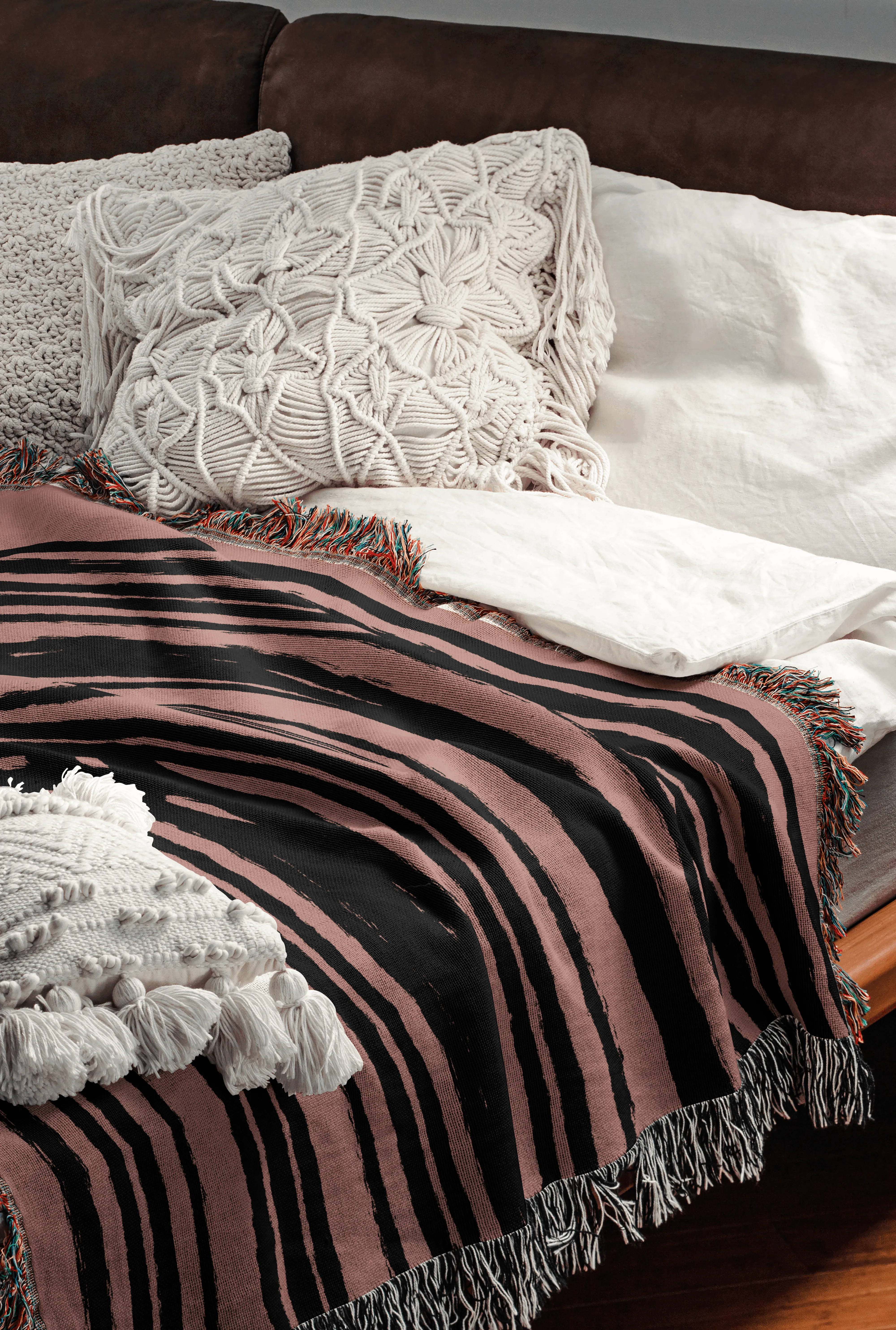 Organic Ring Pattern Woven Cotton Blanket in Dusty Rose and Black