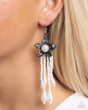 Paparazzi Earring ~ Prom Personality - Black