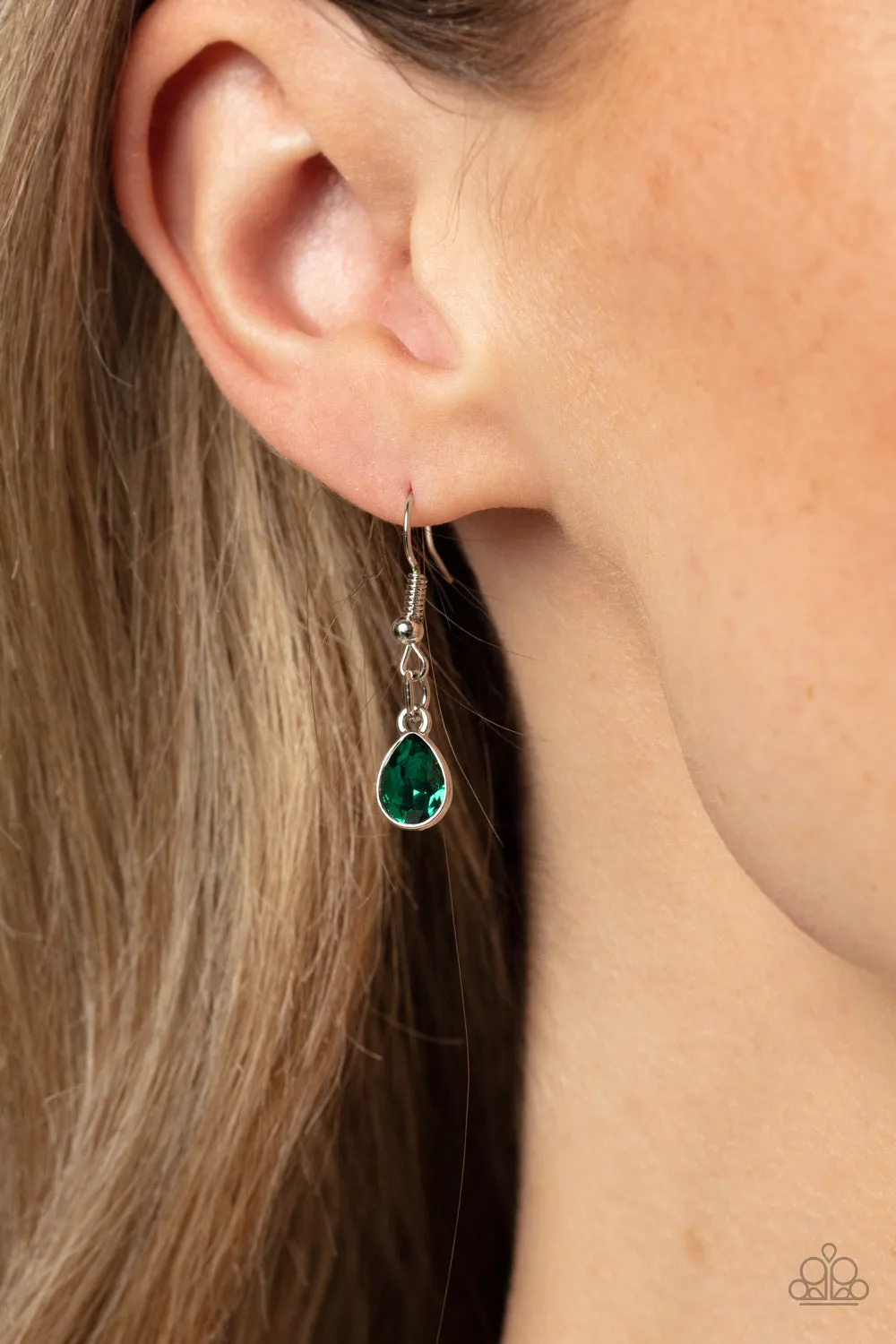 Paparazzi Regally Refined - Green  Necklace P2RE-GRXX-273XX