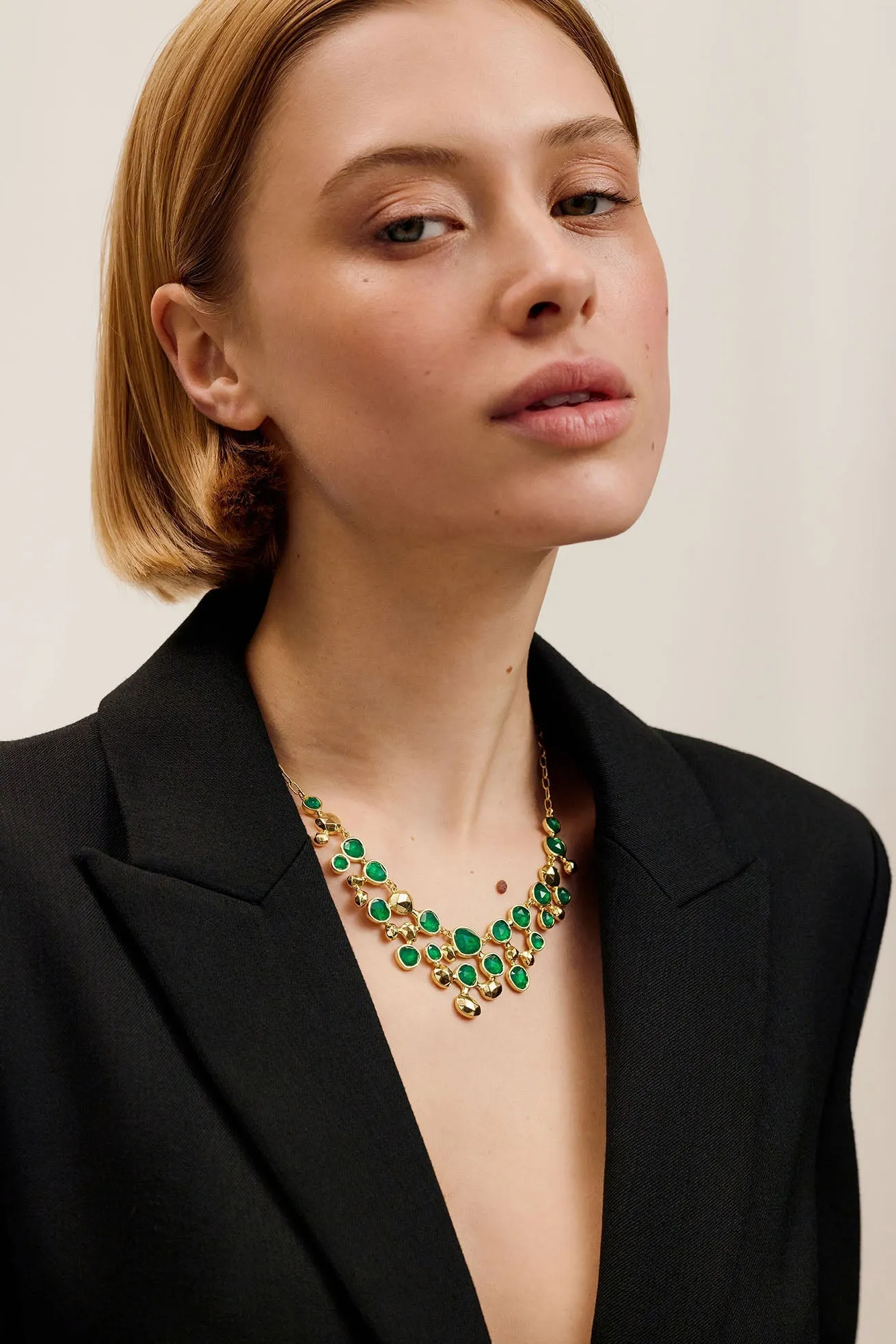 Periela Pebble Stone Necklace Green-Gold