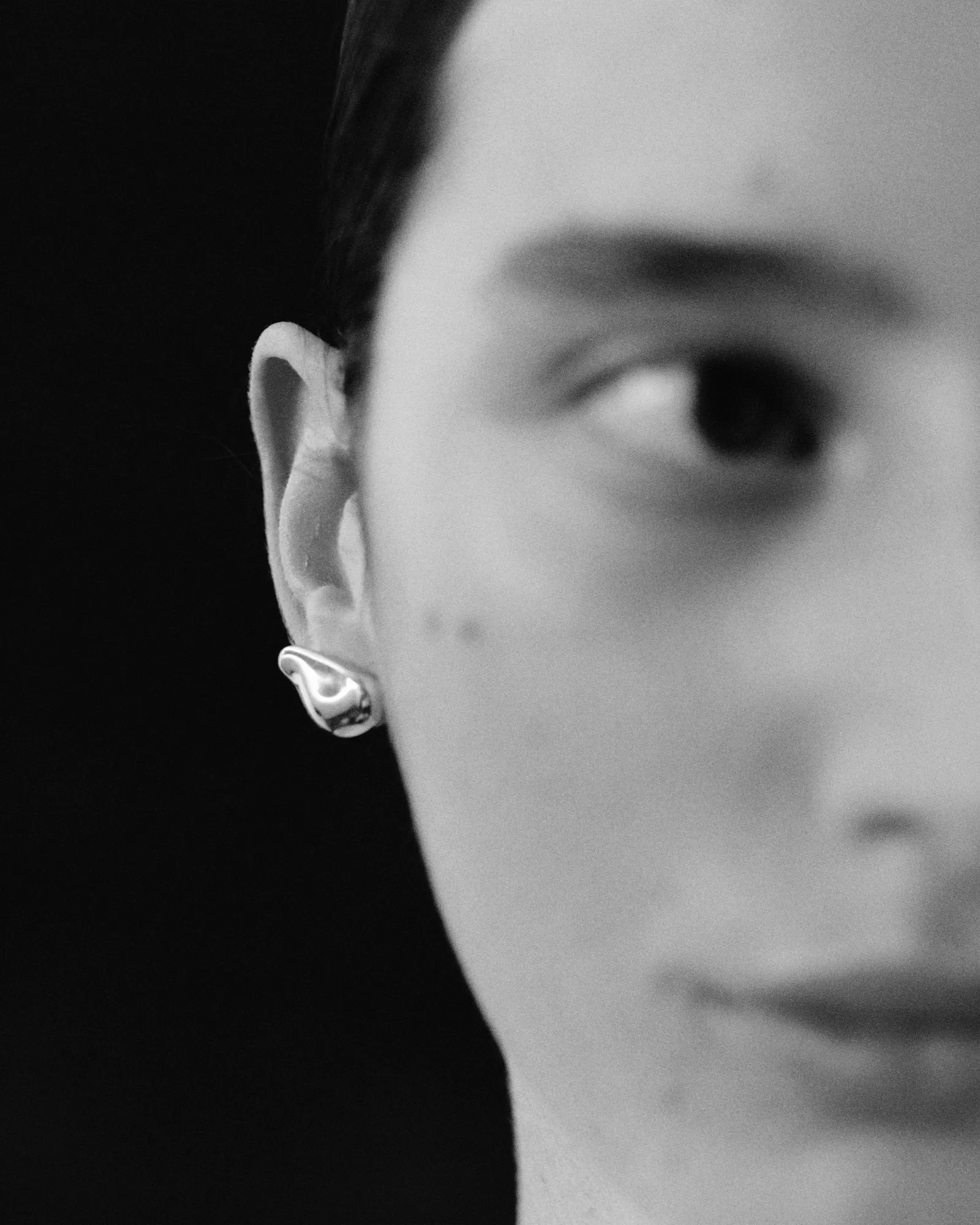 Petalo Earrings, Gold