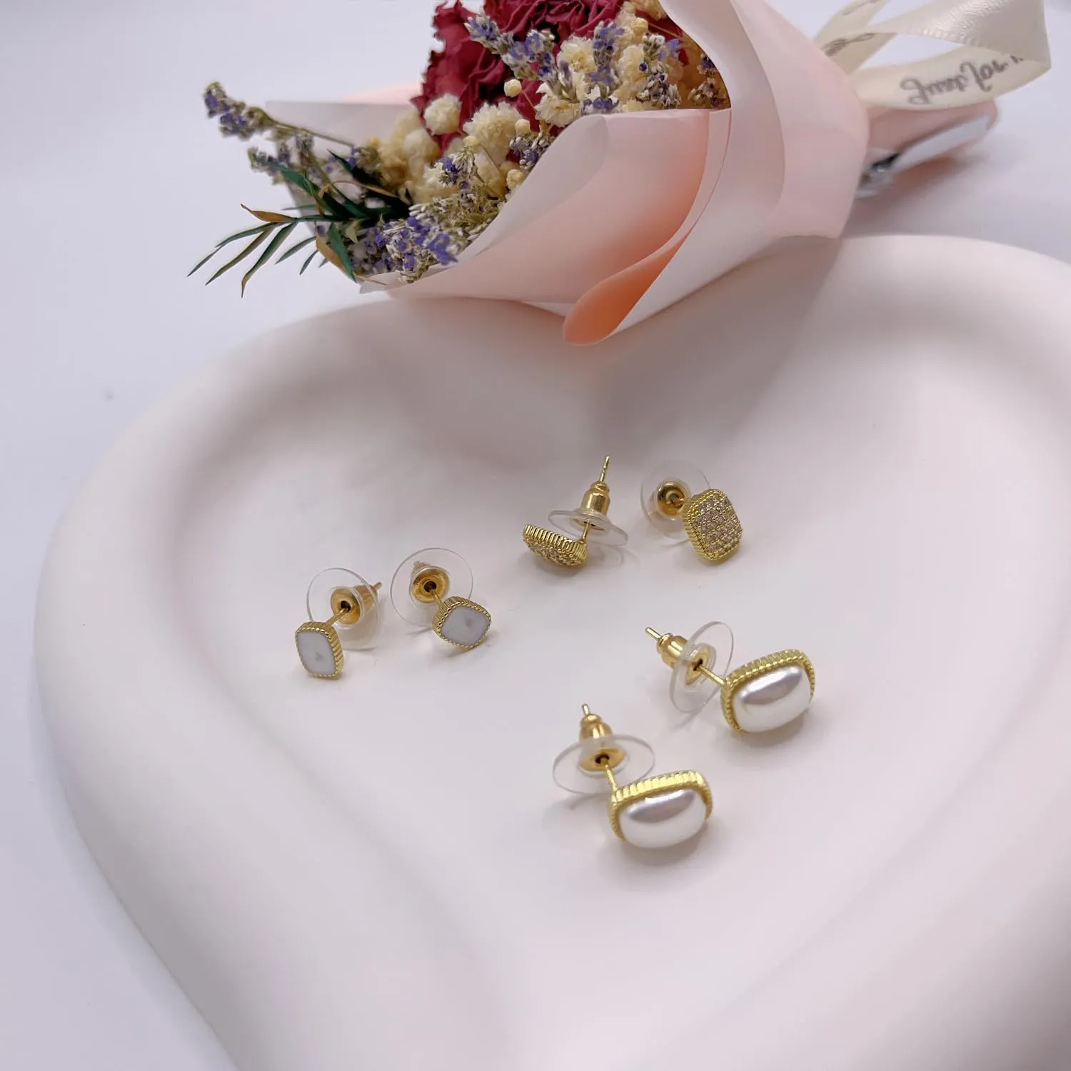 QINGANRAN Cluster Pearl Stud Earrings for Women With Cubic Zirconia Vintage Faux Pearl Earrings Stud Hypoallergenic Post Jewelry Gifts