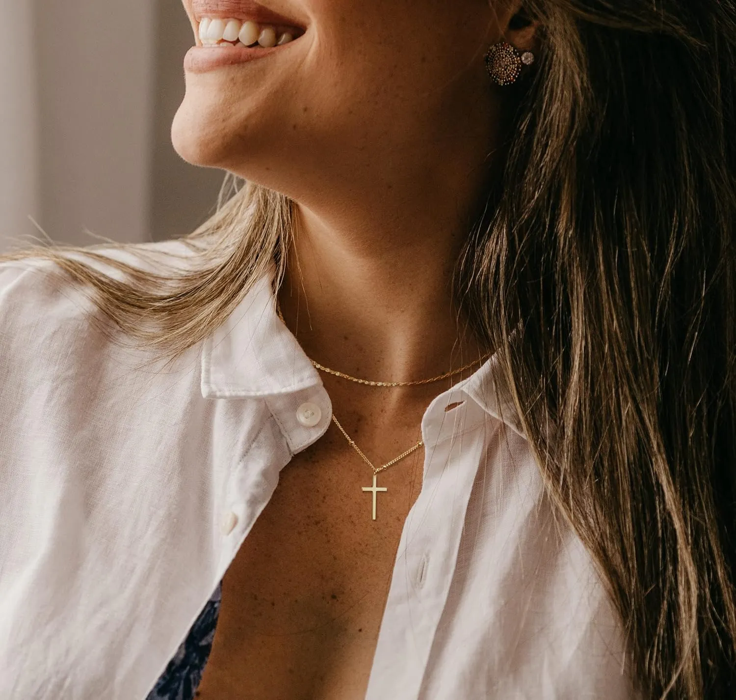 Small Cross Necklace 18K Gold Plated Tiny Cross Pendant Choker Necklace Dainty Layered Gold Cross Necklace for Women Jewelry Gift