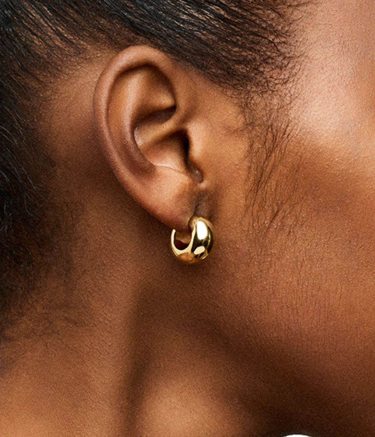 The Simone Earrings in Gold