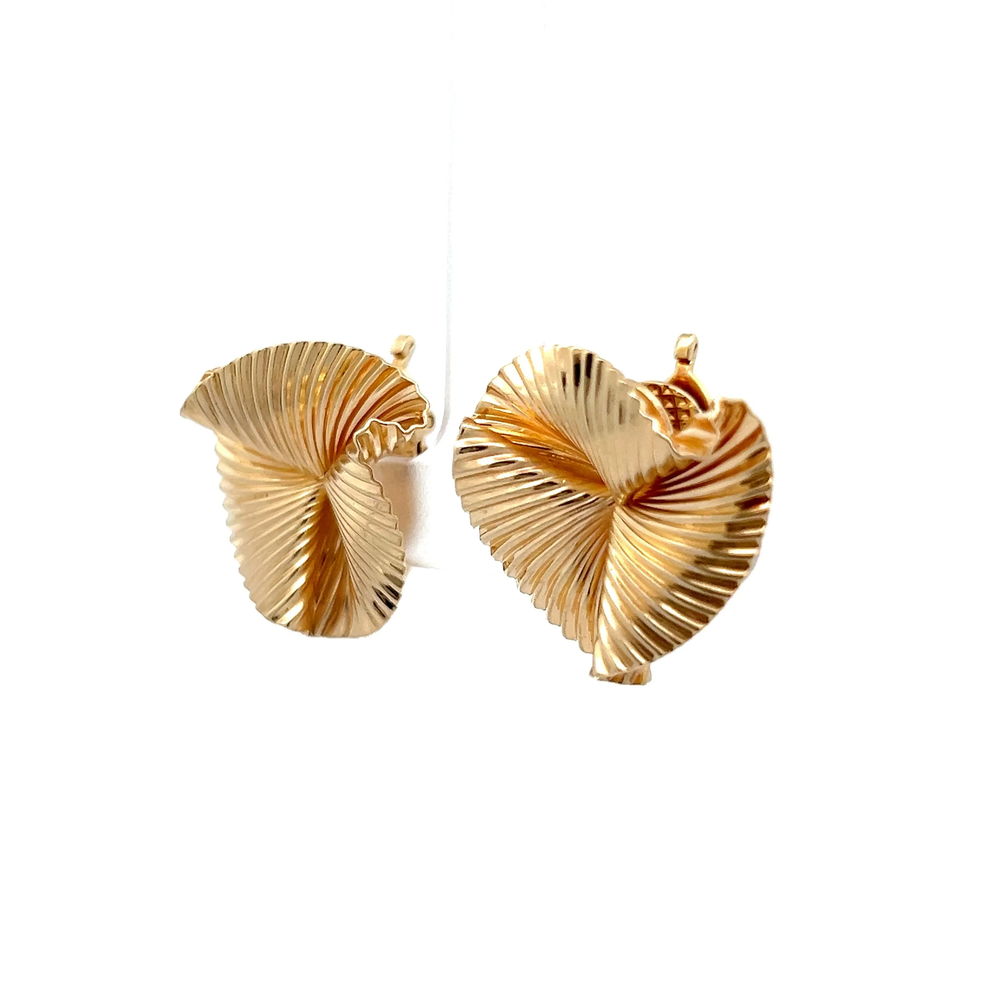 Vintage Tiffany & Co Earrings in 14k Yellow Gold